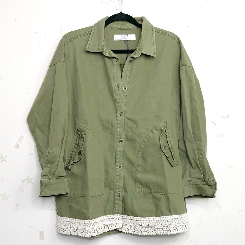 𝅺Zara basic Olive green lace trim denim jacket